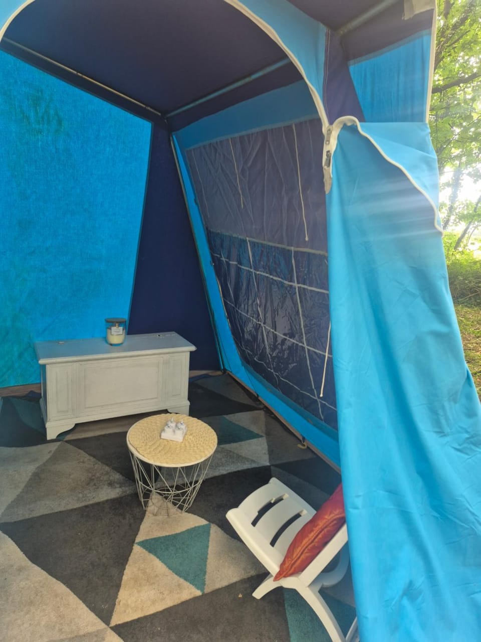 Le petit campîng de Vallye Campground/ 
RV Resort in Brittany