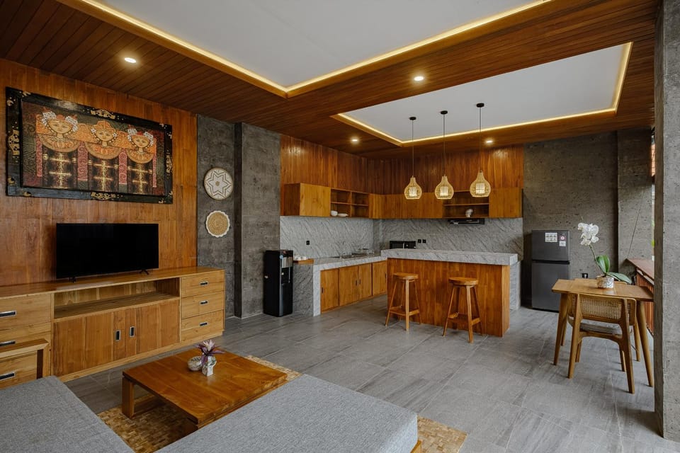 TV and multimedia, Kitchen or kitchenette, Dining area, minibar, stove