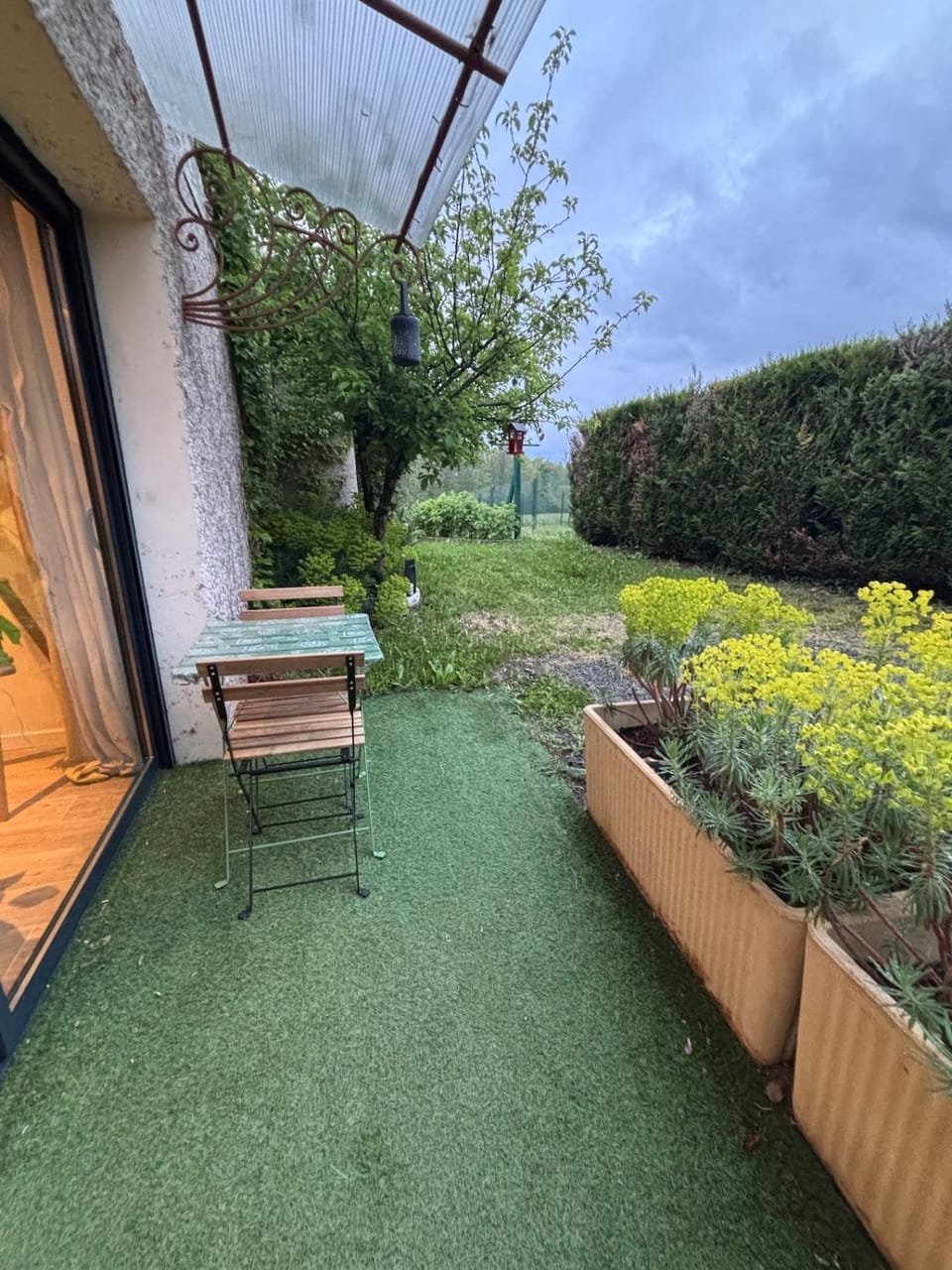 Appartement chez maison hôte rez de jardin House in Auvergne-Rhône-Alpes