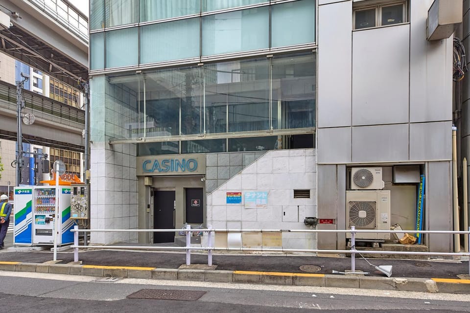 Property building, Day