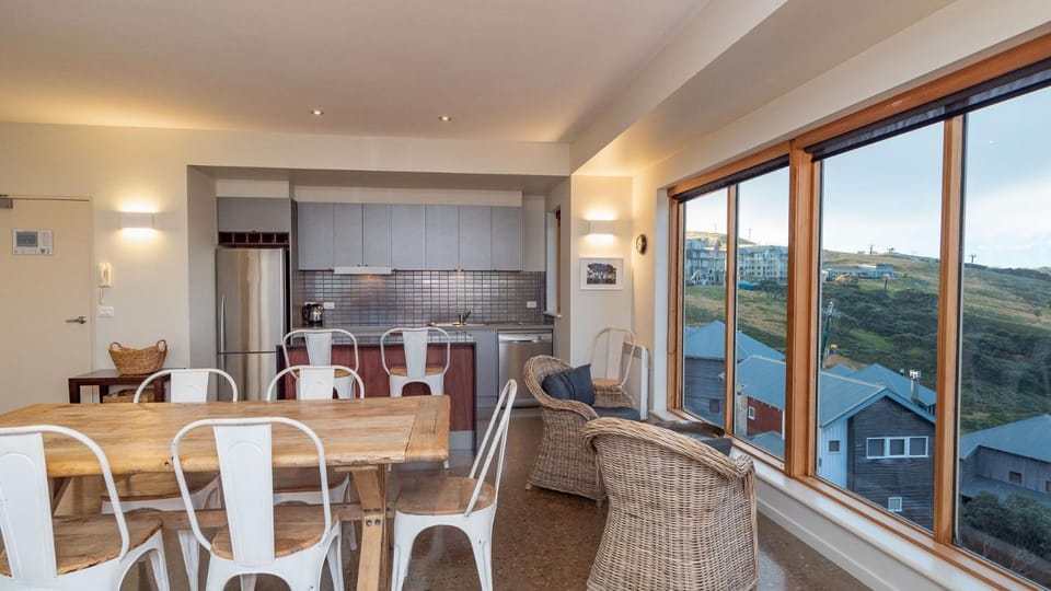 Sambuca 8 Apartment in Hotham Heights