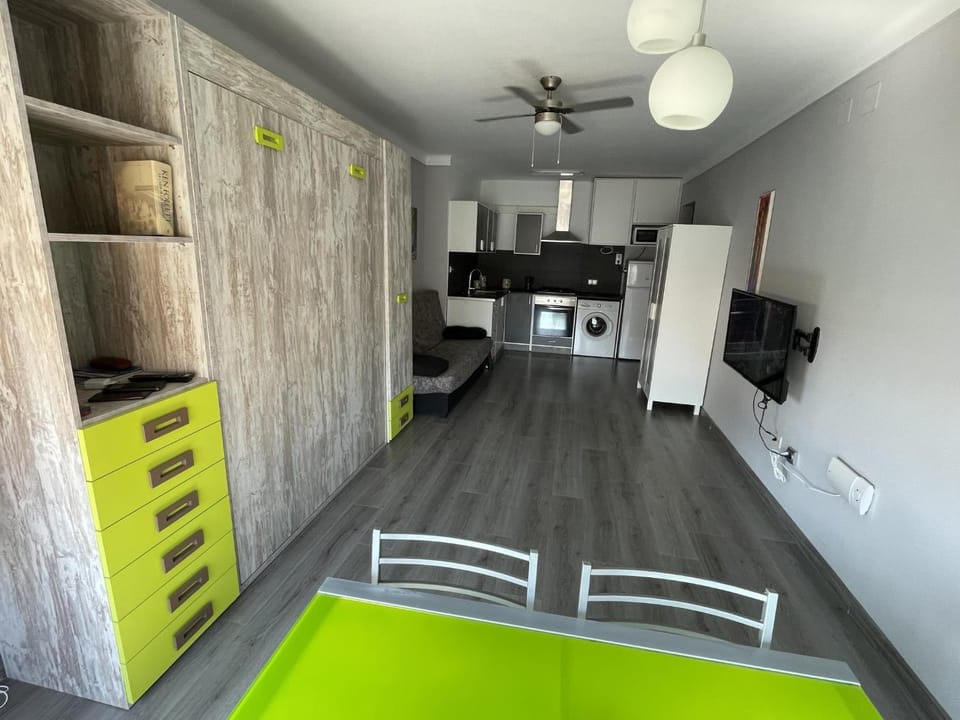 TV and multimedia, Kitchen or kitchenette