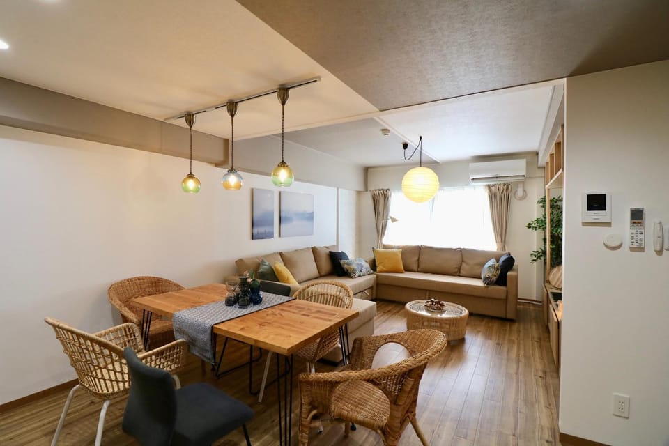 Living room, Dining area