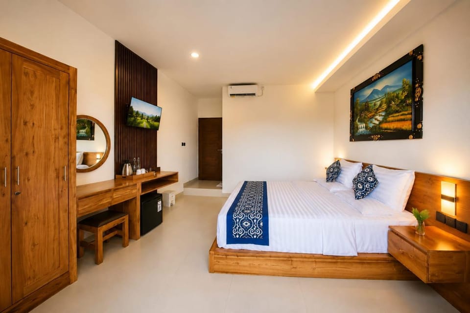 TV and multimedia, Photo of the whole room, Bedroom, wardrobe, air conditioner