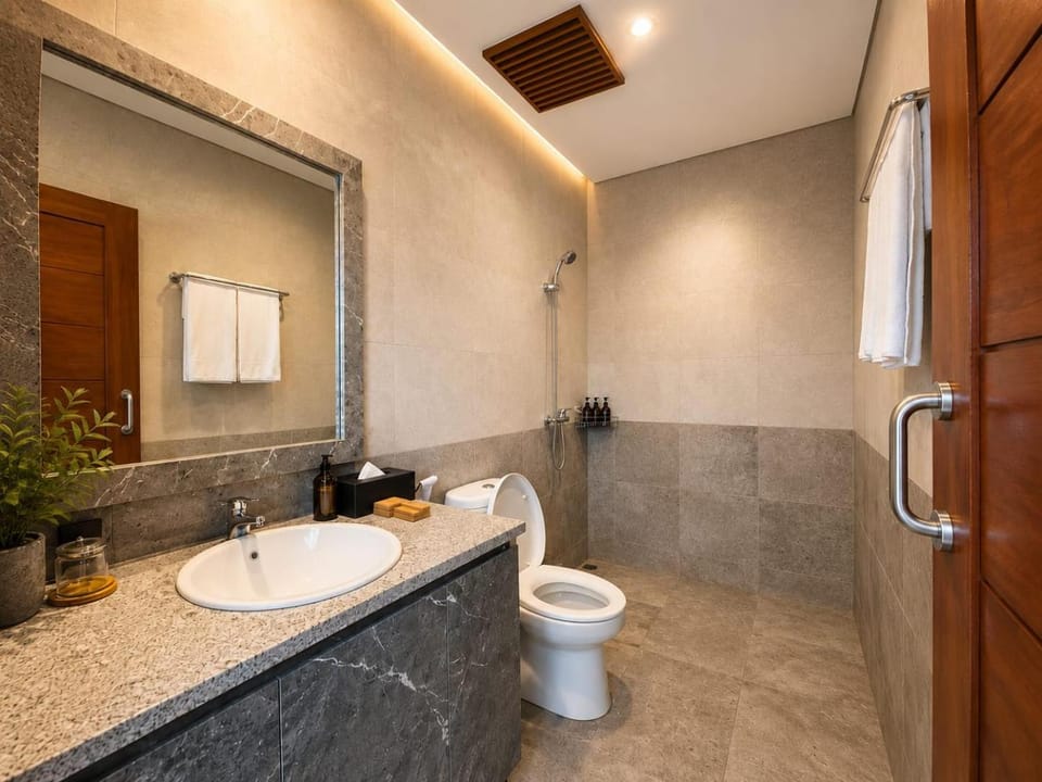 Shower, Toilet, Bathroom, bidet, towels