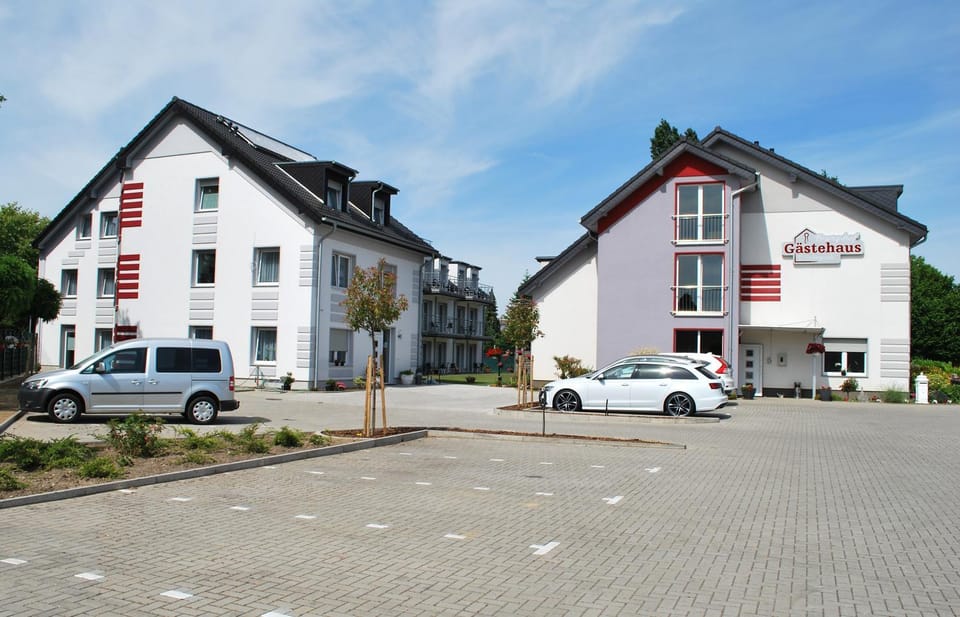 Street view, Parking