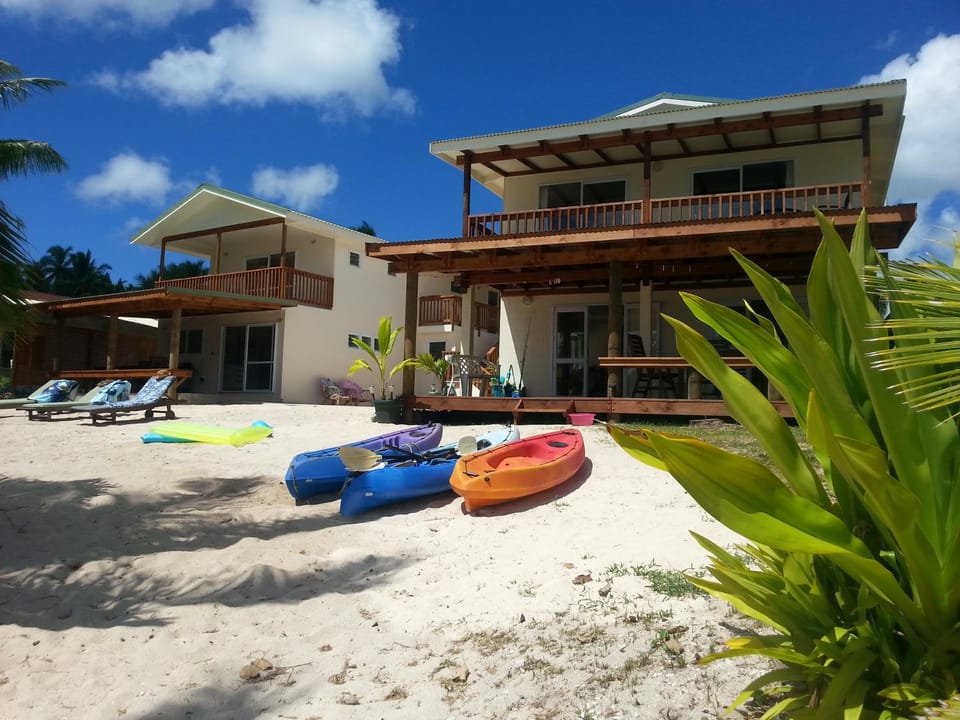Property building, Canoeing