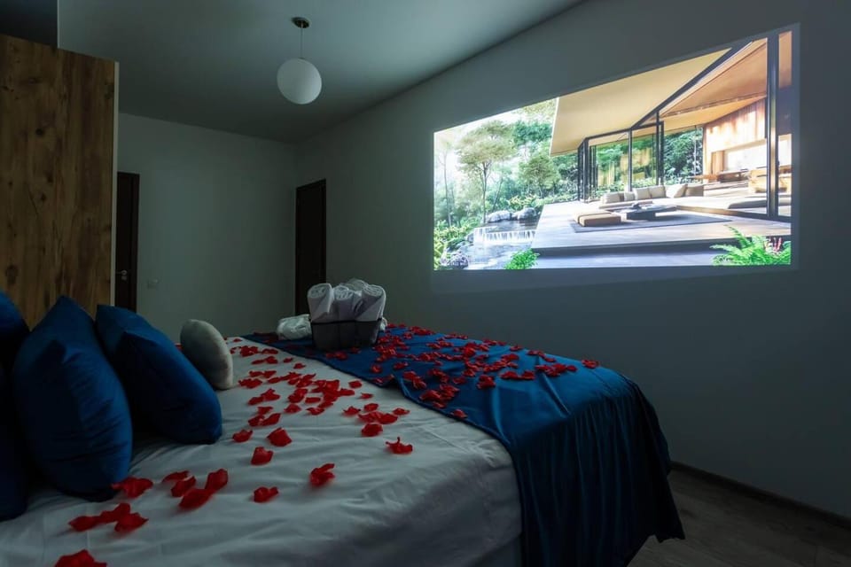 TV and multimedia, Bedroom