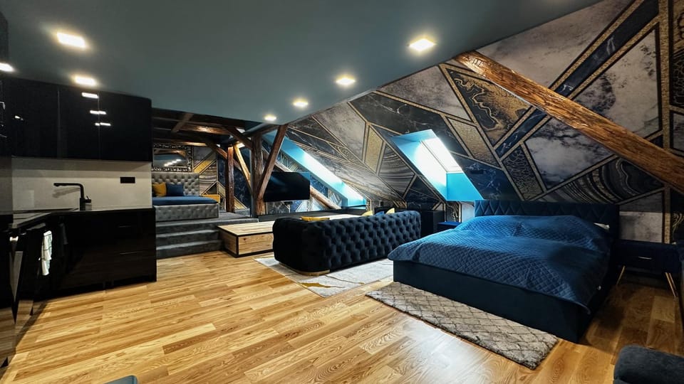 Communal lounge/ TV room, Living room, Bedroom, Communal kitchen