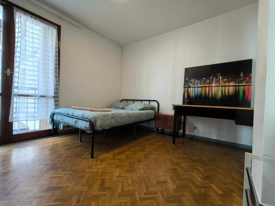 Appartement spacieux, parking, climatisation, rétroprojecteur Apartment in Avignon