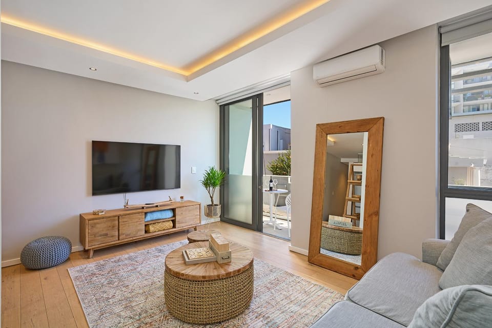 TV and multimedia, Seating area