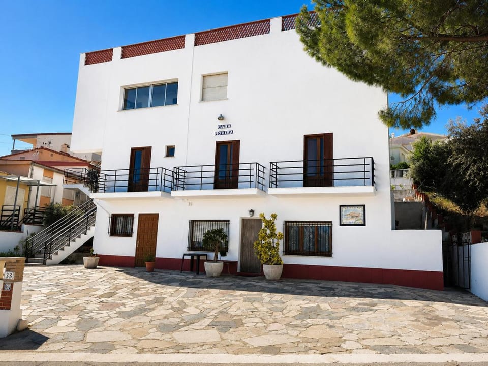 Property building, Facade/entrance, Off site