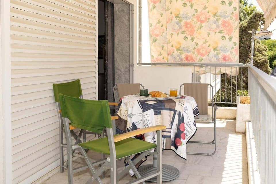 View (from property/room), Balcony/Terrace, Seating area