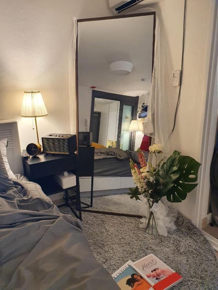 HUG2 HapJeong HongDae Nearby High End Apartment in Seoul