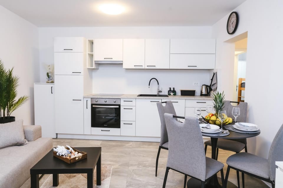 Kitchen or kitchenette, Living room, Dining area