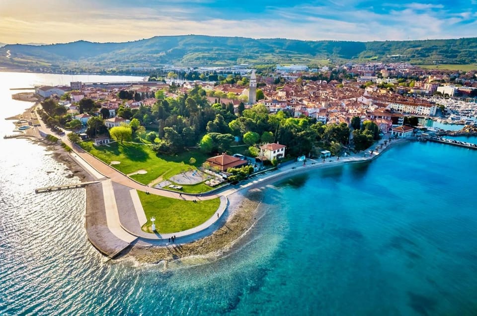 Nearby landmark, Day, Natural landscape, Bird's eye view, Beach