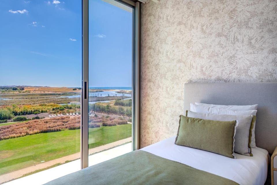 Bed, Natural landscape, View (from property/room), Photo of the whole room, Bedroom, Sea view