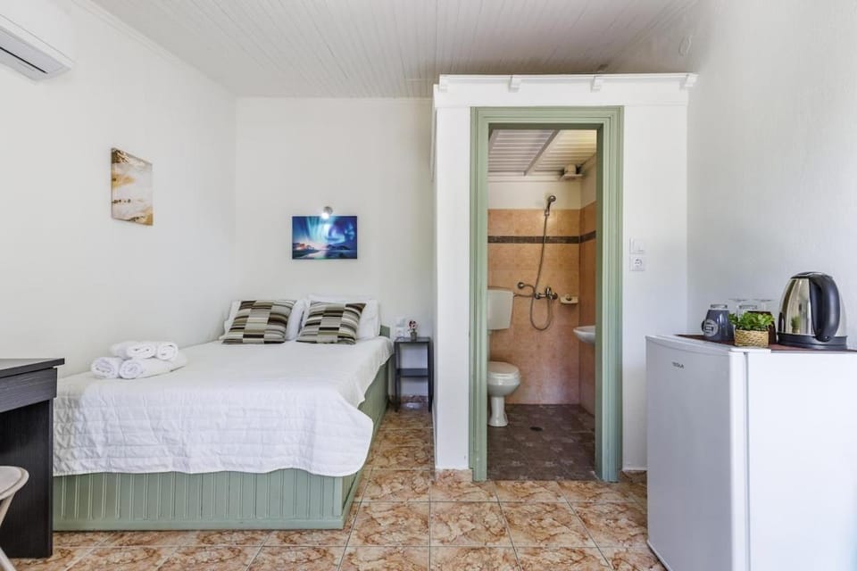 Lemon Trees Rooms II Apartment in Skopelos
