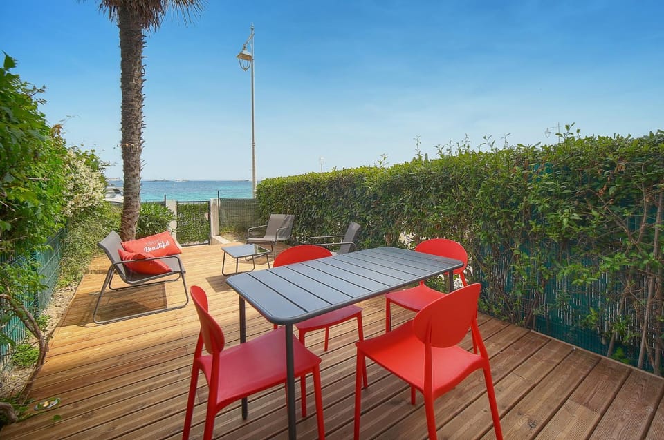 View (from property/room), Balcony/Terrace, Sea view