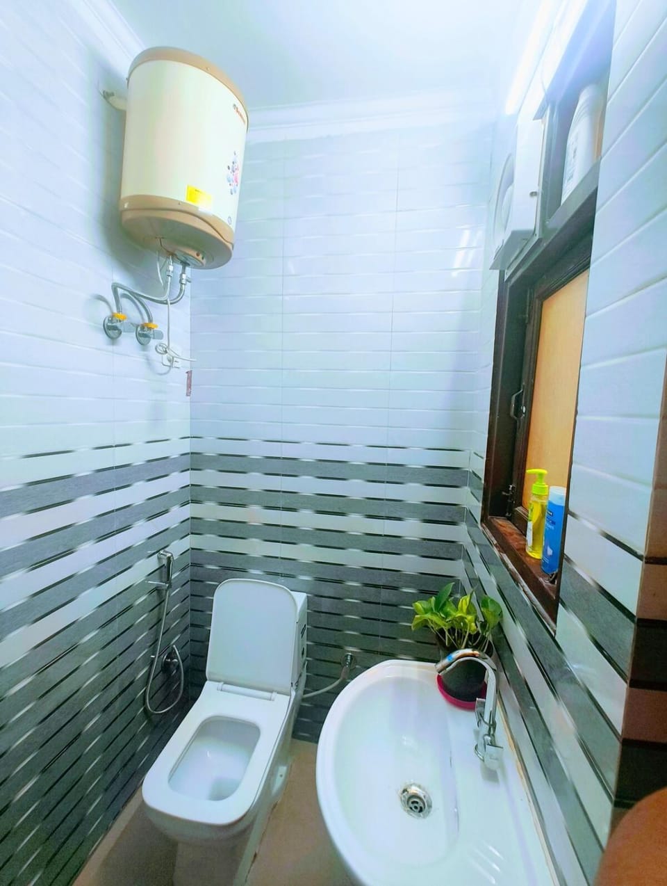 1BHK Private Unit -A Warm & Cosy Retreat Apartment in Maharashtra