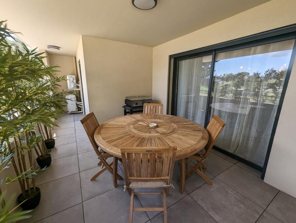 BBQ facilities, Balcony/Terrace, Dining area
