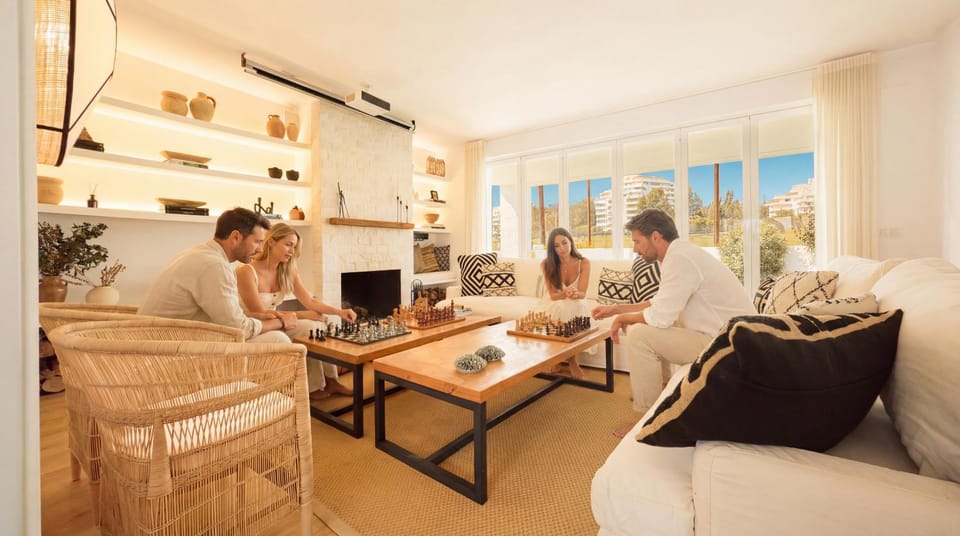 TV and multimedia, Seating area