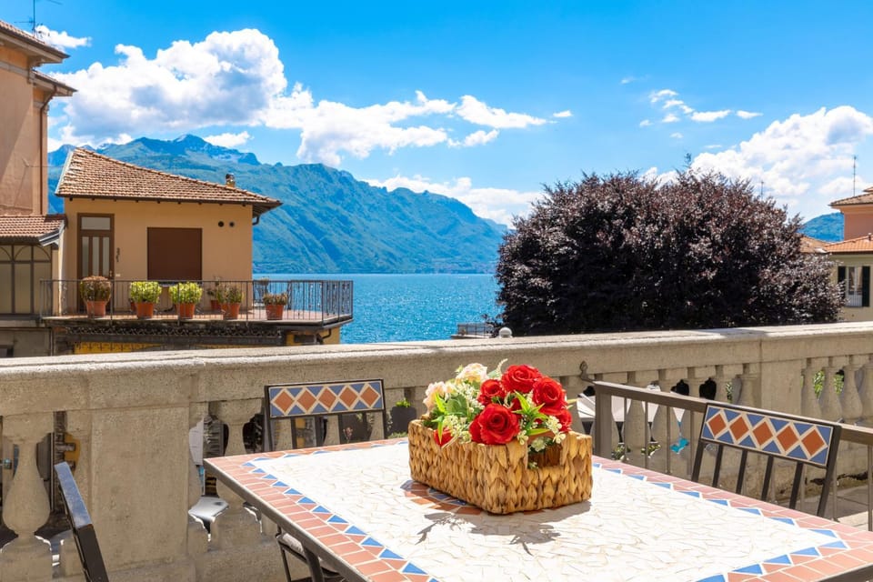 Property building, Nearby landmark, Spring, Day, Natural landscape, View (from property/room), Balcony/Terrace, Dining area, Lake view, Mountain view