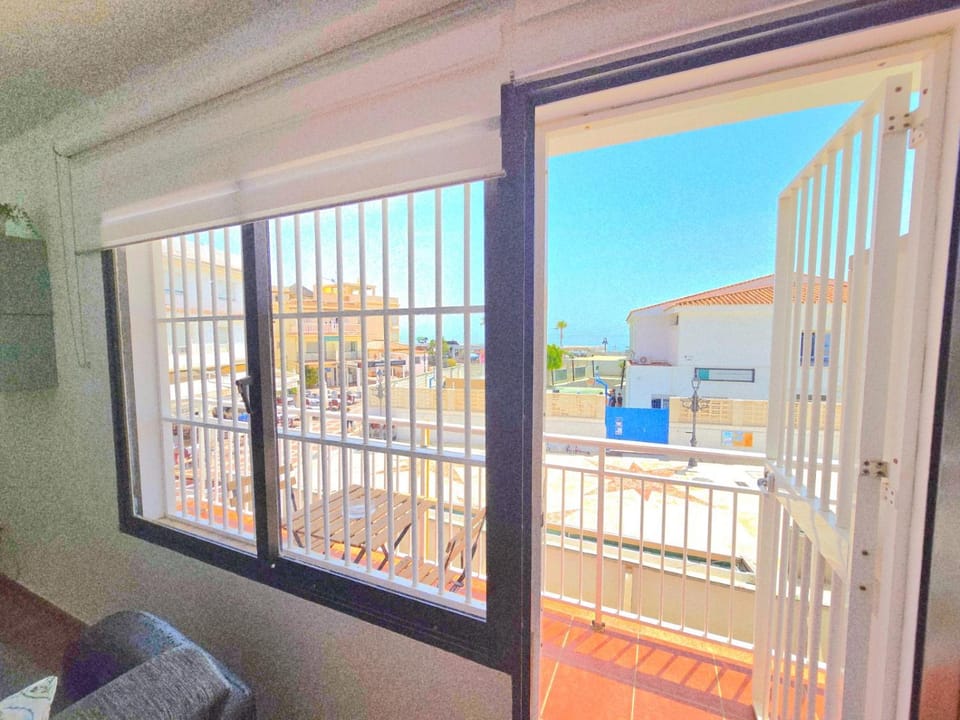 Lidia 1 Apartment, 1st line beach, 1 bedroom 1Bath Apartment in Torremolinos