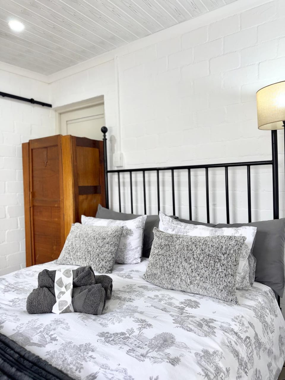 Cozy Garden Cottage - Guest House Apartment in Cape Town