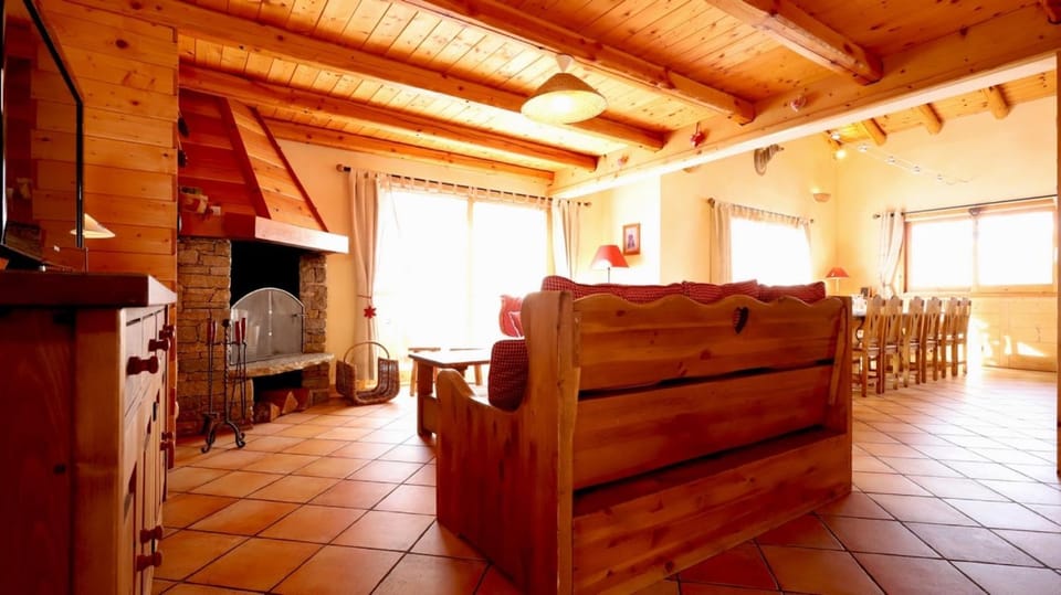 Property building, Living room