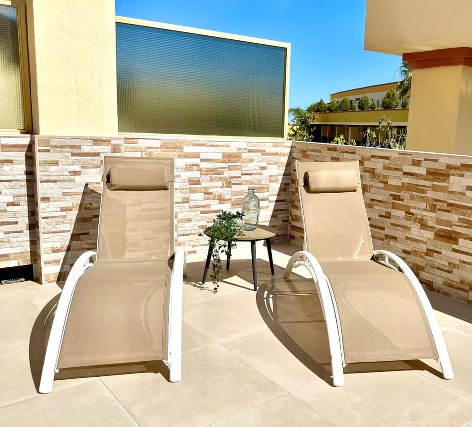 Day, View (from property/room), Balcony/Terrace, Balcony/Terrace, Seating area, sunbed