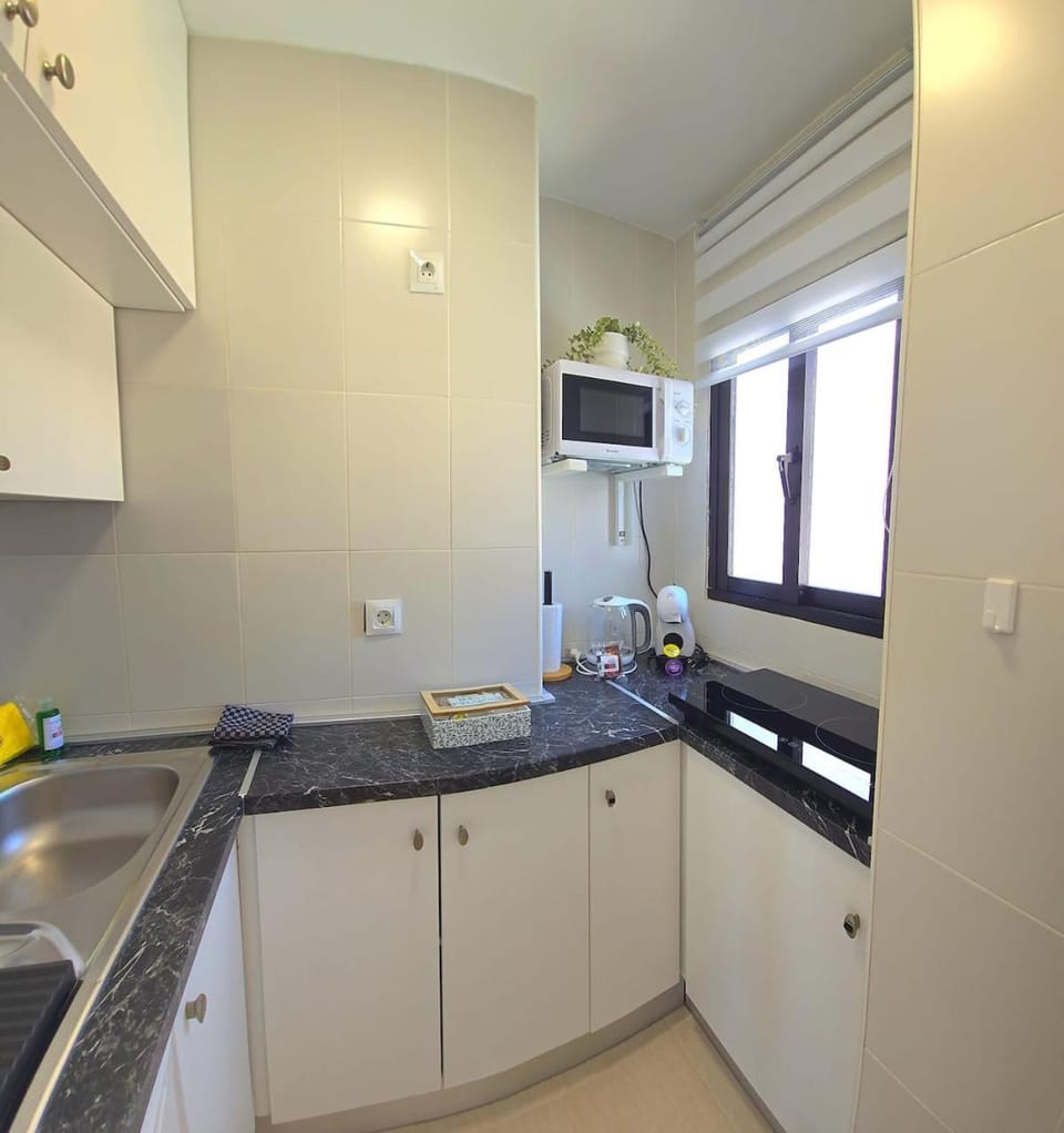 Apartment Lidia 2 front line beach, one bed Apartment in Torremolinos