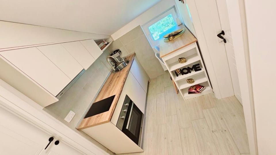 Seaside Apartments - Anja Apartment in Kotor Municipality
