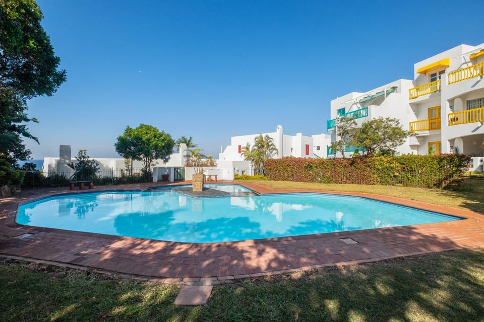 Santorini Ballito 180º Sea Views Braai and Pool Apartment in Dolphin Coast