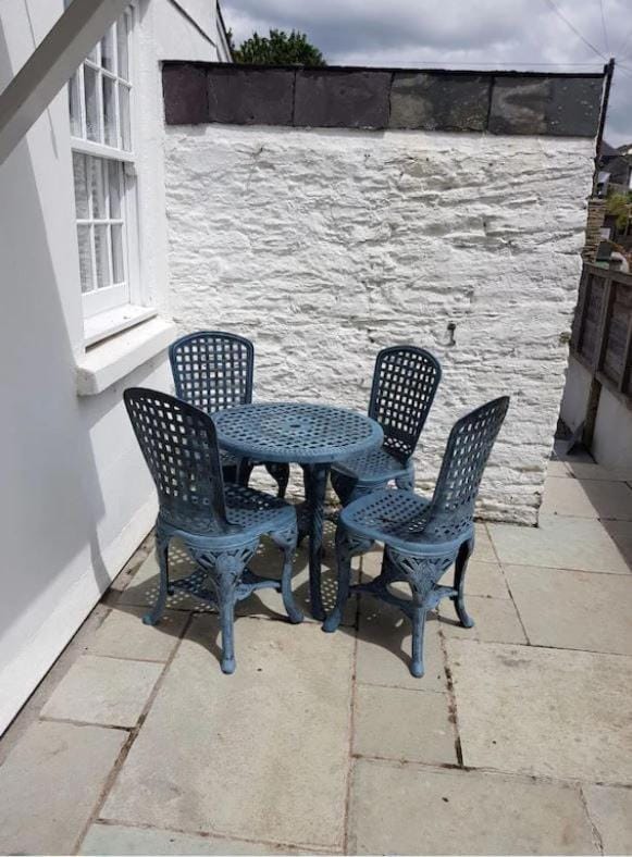 Listed Character Cottage In Central Kingsbridge Apartment in Kingsbridge