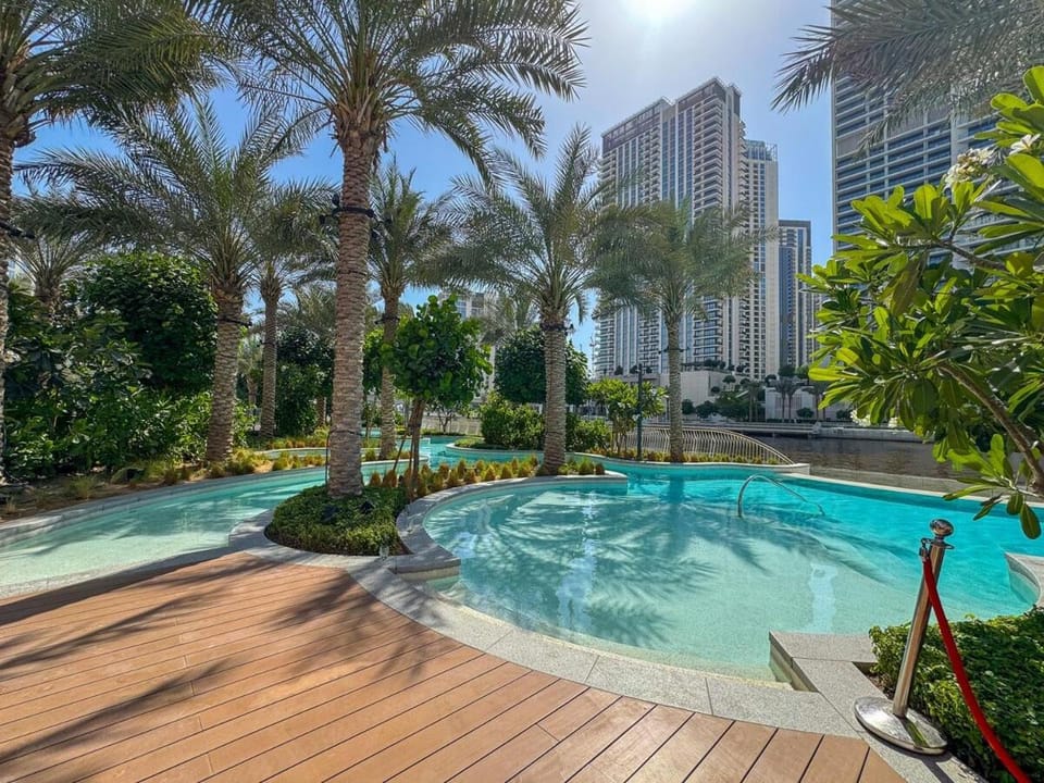 Charming 1BR with Airy Terrace, Pool and Gym Access Apartment in Dubai