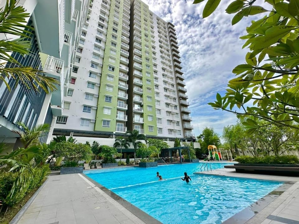 Pool view, Swimming pool