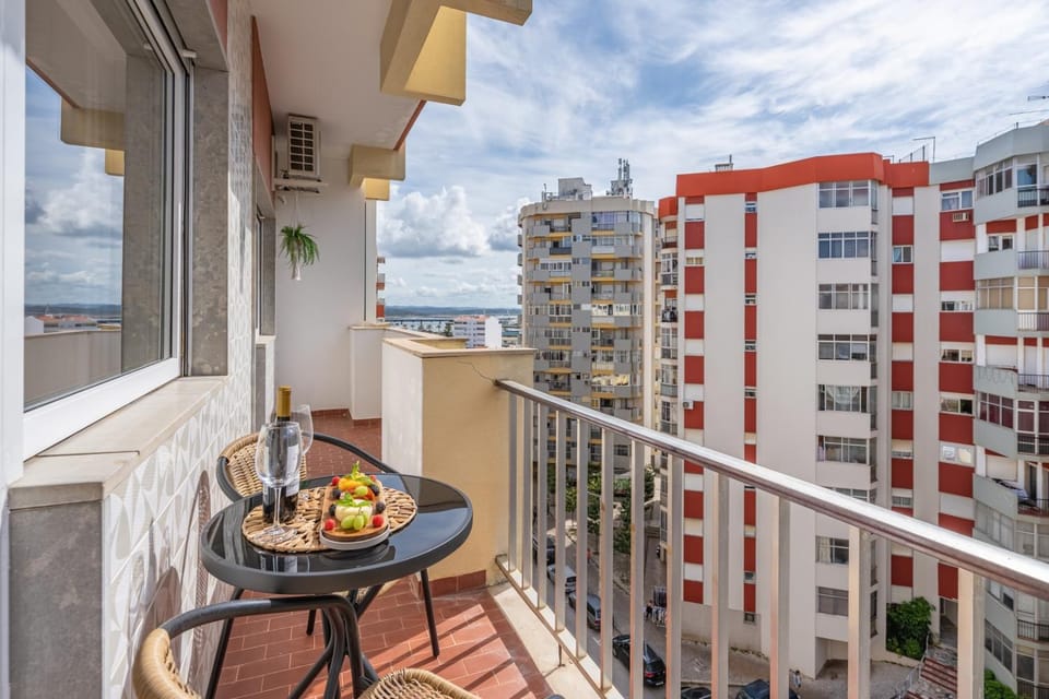 Patio, View (from property/room), Balcony/Terrace, City view