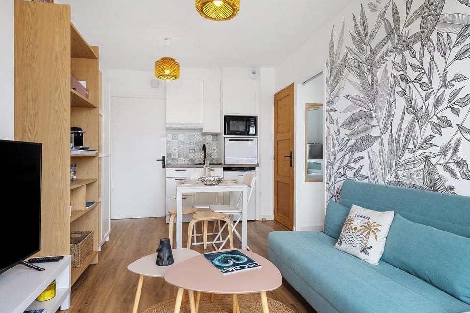 Property building, Living room