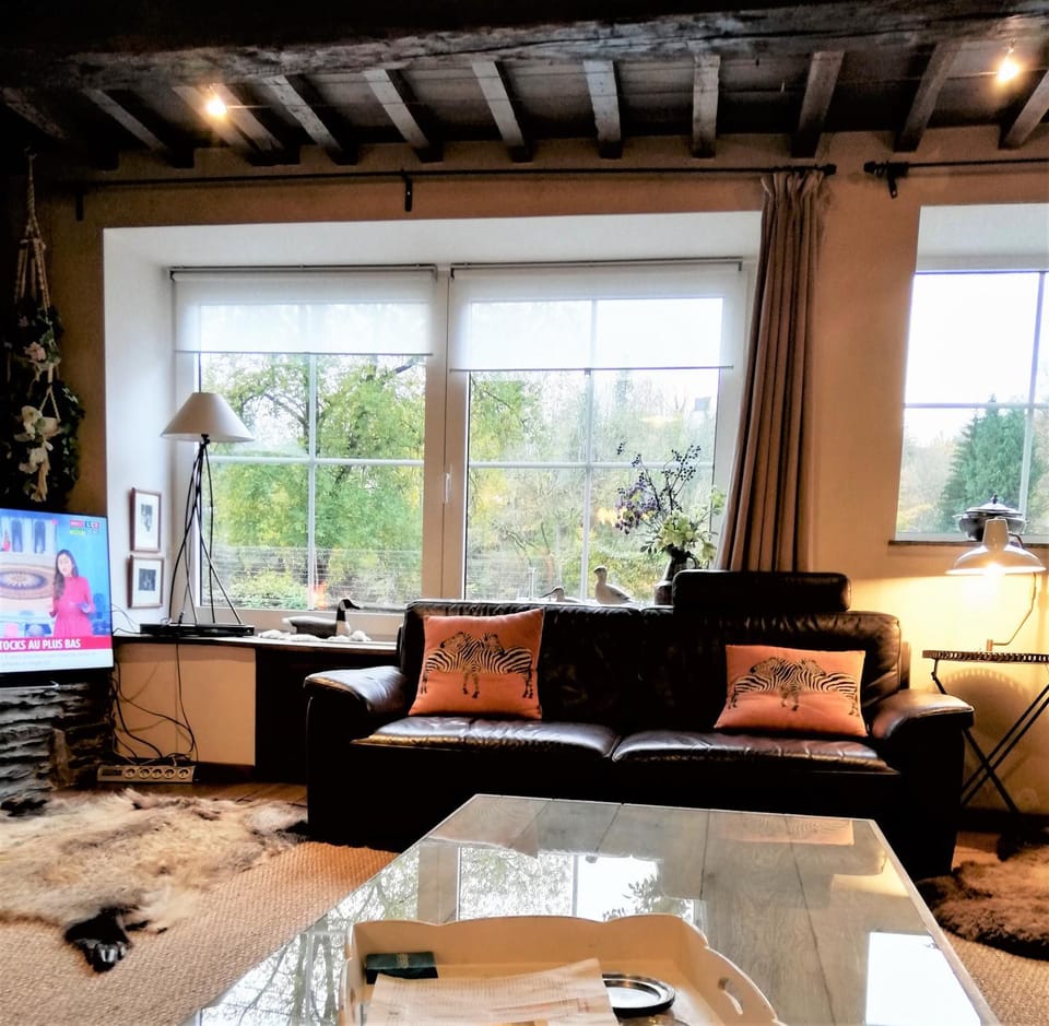 Communal lounge/ TV room, Seating area