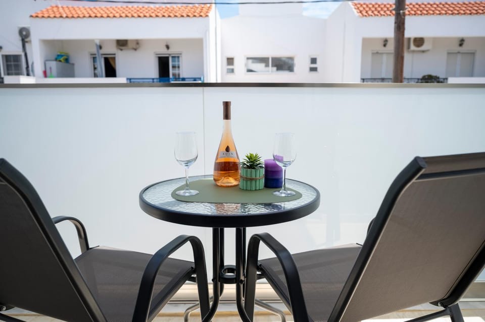 Property building, Balcony/Terrace