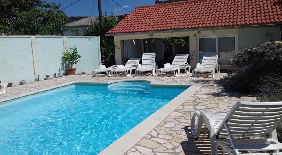 Apartments Gvacic Apartment in Supetarska Draga