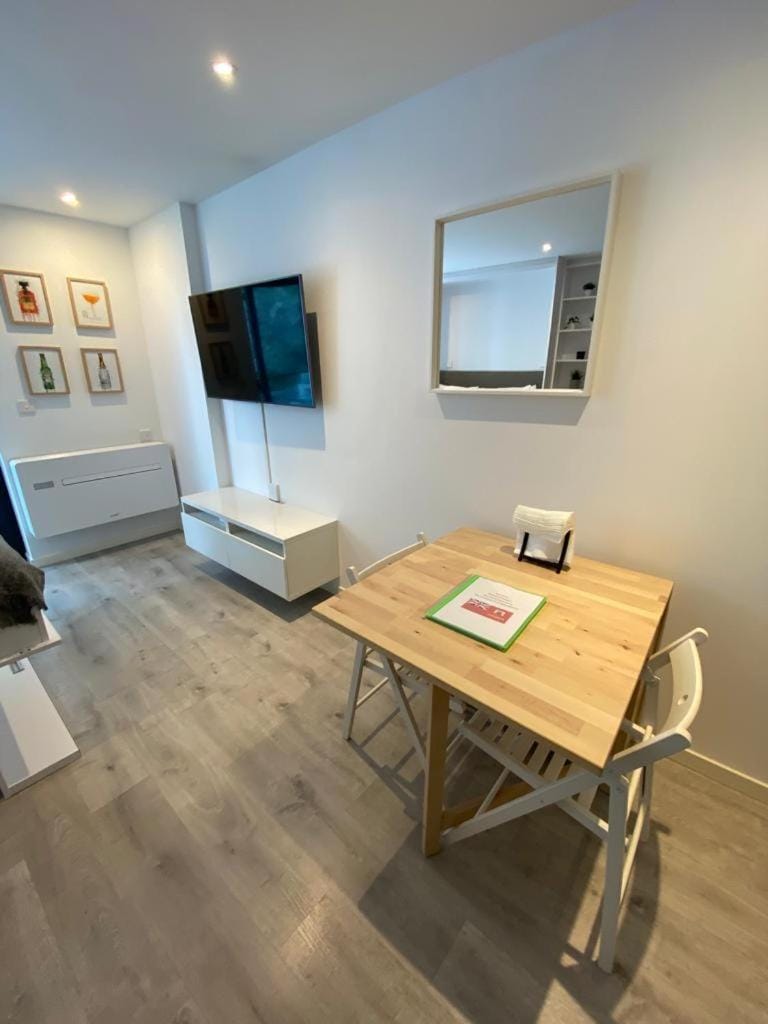 New CP Top floor luxury studio Apartment in Gibraltar