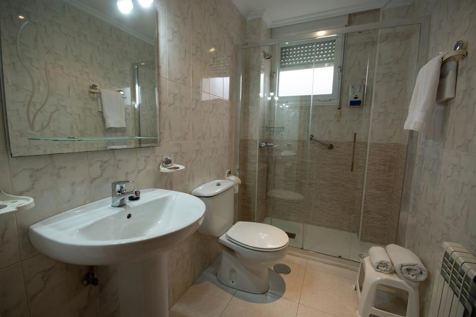 Shower, Bathroom