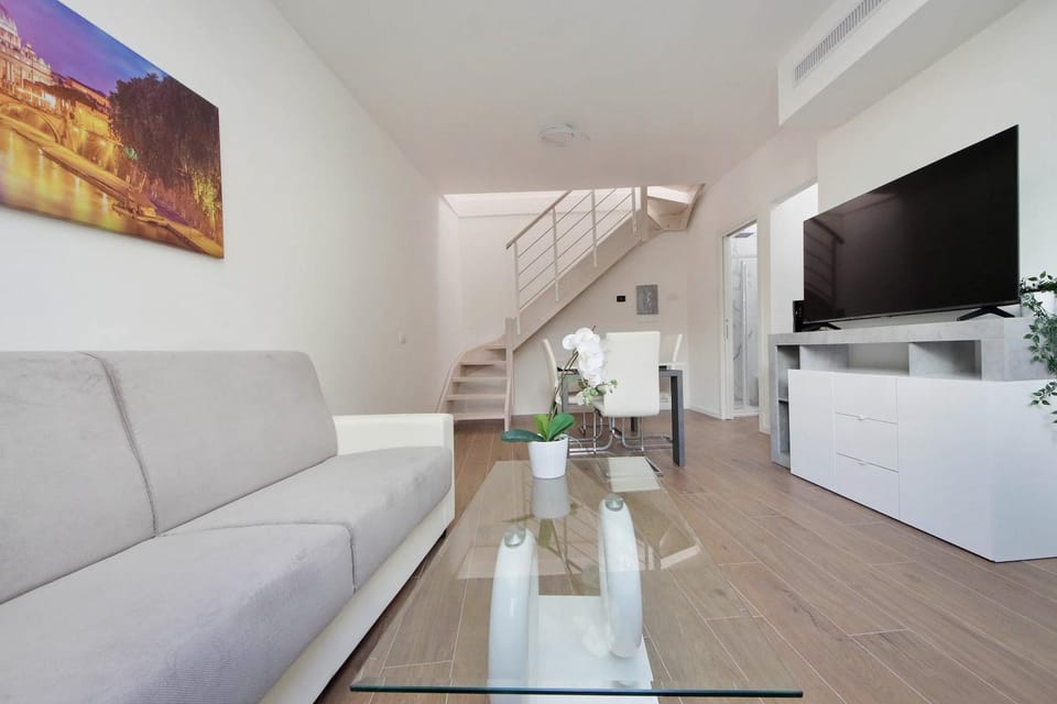 TV and multimedia, Seating area