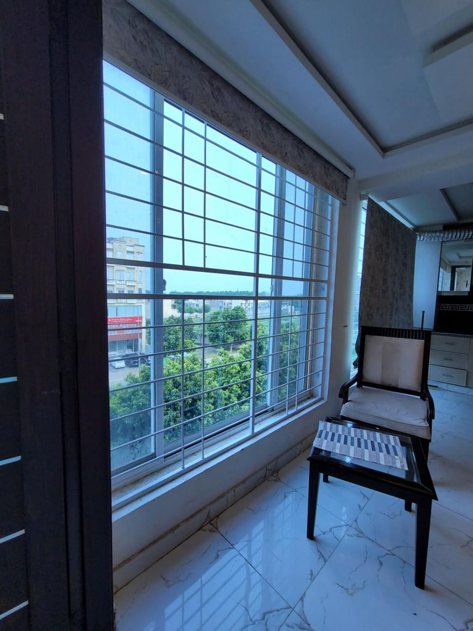 1 bed Family flat secured Apartment in Lahore