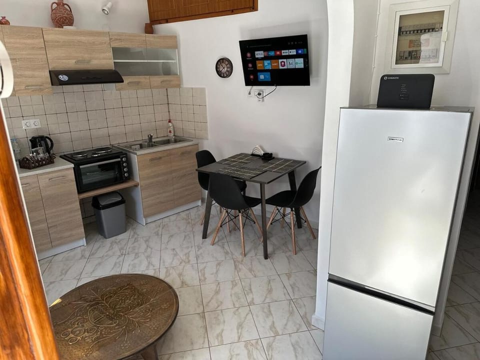 Το Σπίτι Της Ειρήνης Apartment in Euboea