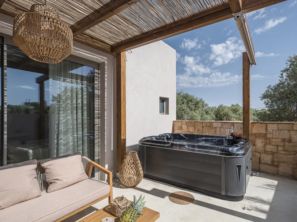 Hot Tub, Balcony/Terrace
