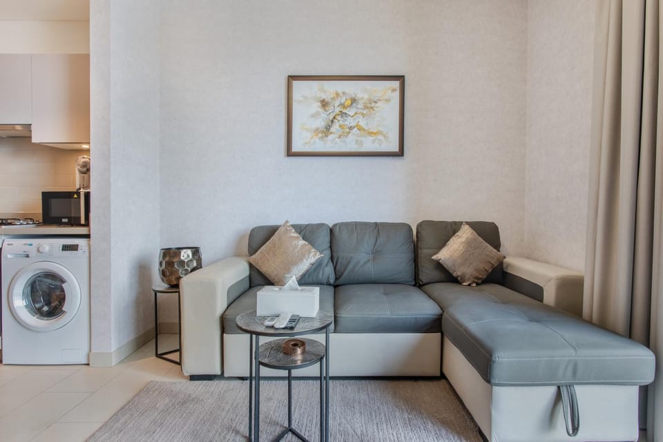 STAY BY LATINEM Luxury 1BR Holiday Home CVR B803 Near Burj Khalifa Apartment in Dubai