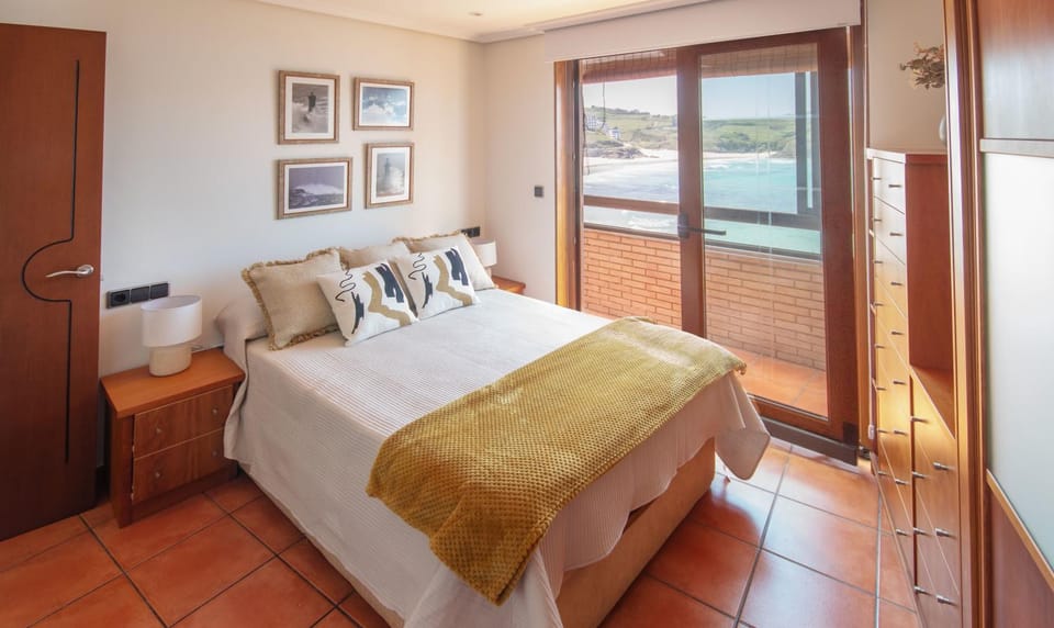 AG Piso Caldeirón Malpica, primera linea de playa Apartment in Bergantiños